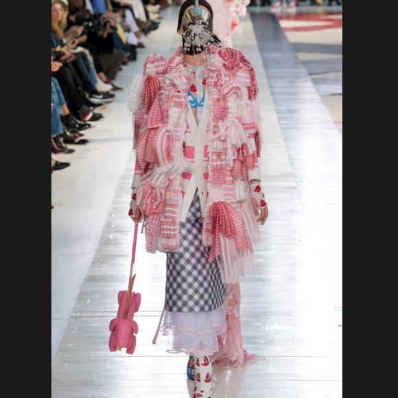 Welcome to My Closet! - Picture 11 of 16